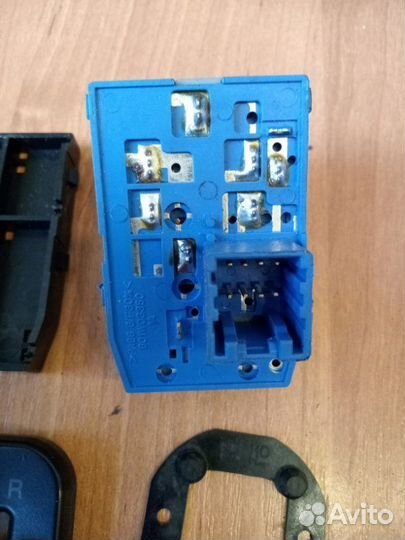 Джойстик регулировки зеркал Hyundai Sonata седан