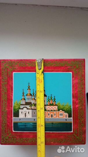 Шкатулка для украшений из дерева