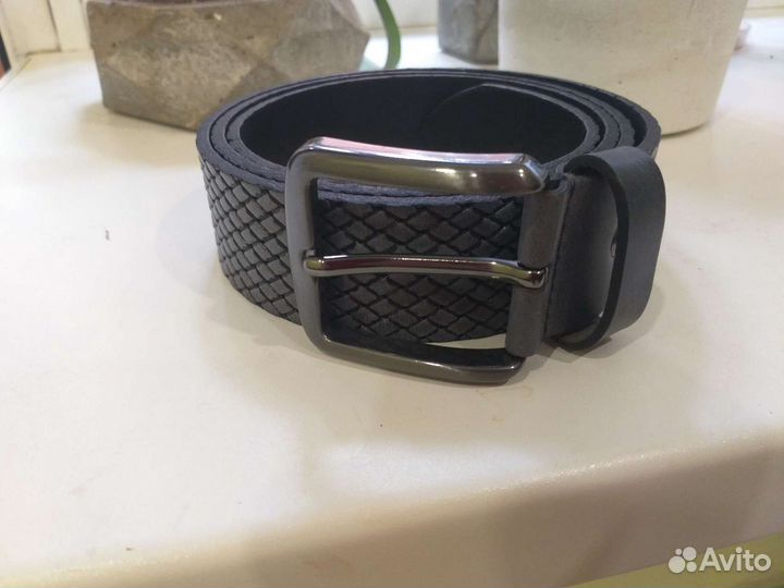 Мужской кожаный ремень