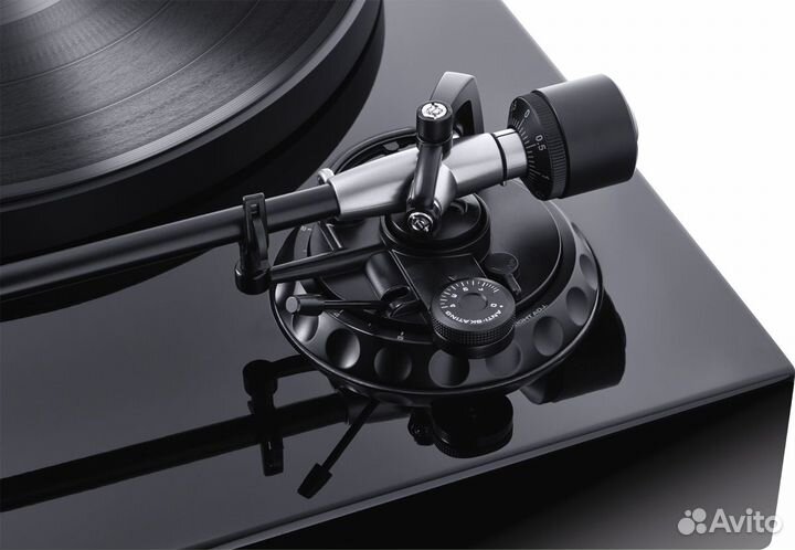 Проигрыватель винила Magnat MTT 990 (ат95Е)