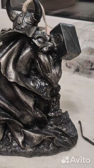 Большая интерьерная свеча Тор. Бог грома