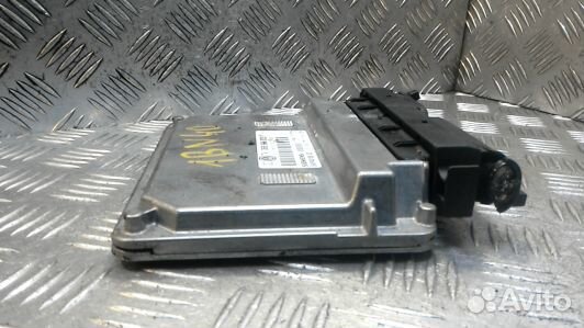 Блок управления двигателем volkswagen passat B5 (1