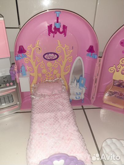 Кукольный домик с мебелью новый