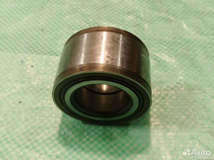 Подшипник ступицы передний LADA 2110
