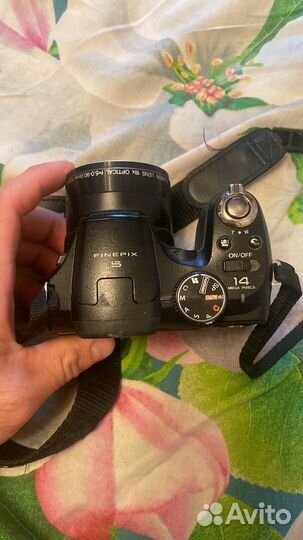 Компактный фотоаппарат