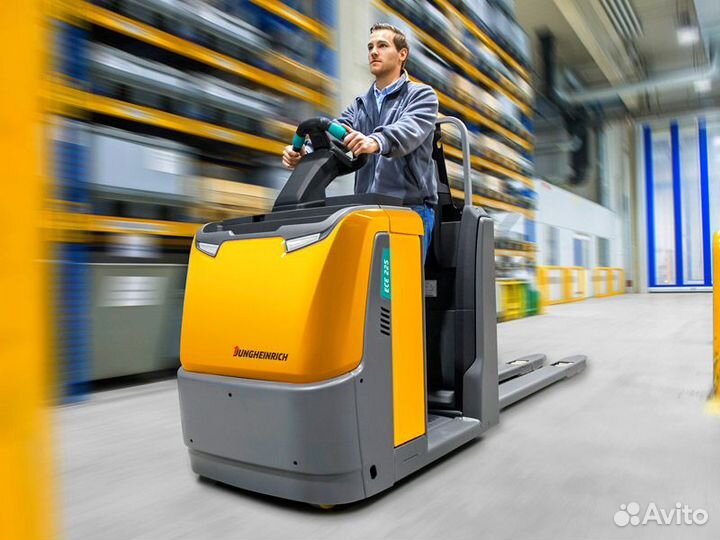 Водитель мулинета/погрузчика вахта