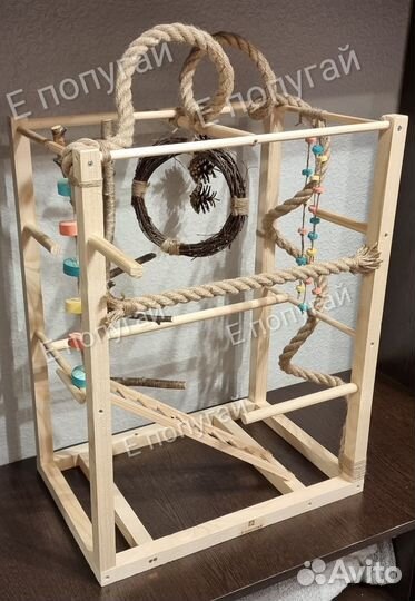 Игровой стенд площадка для попугаев