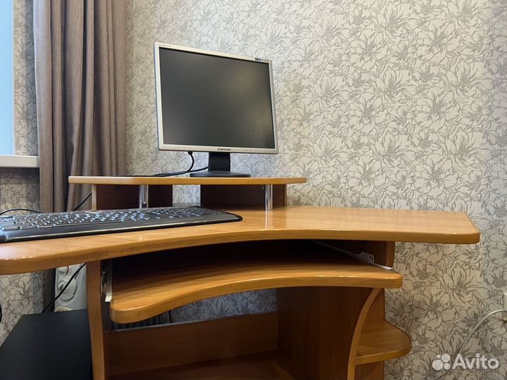 Компьютерный стол бу