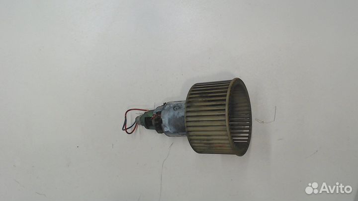 Двигатель отопителя Audi 100 (44), 1986