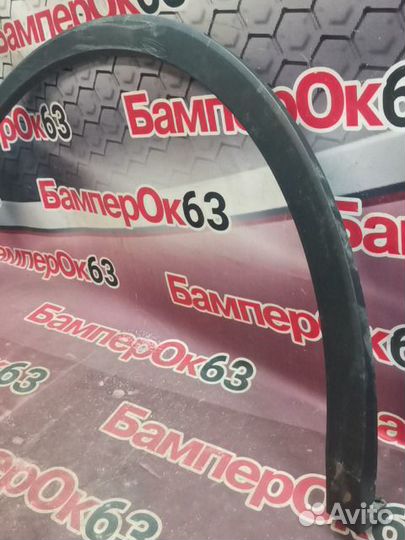 Volkswagen Tiguan Накладка на крыло заднее правое