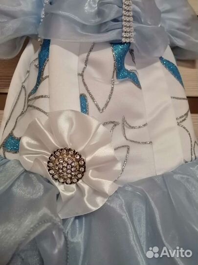 Платье праздничное