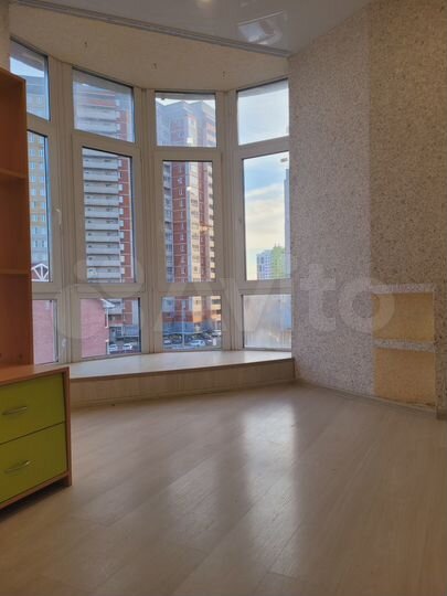 3-к. квартира, 60 м², 4/4 эт.