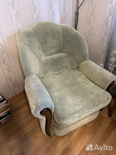 Диван и кресло