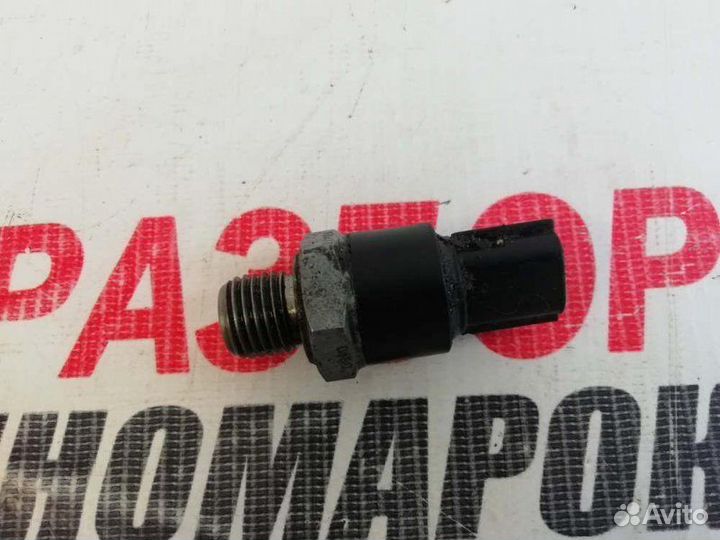 Датчик давления масла Renault Logan 1 2005-2014