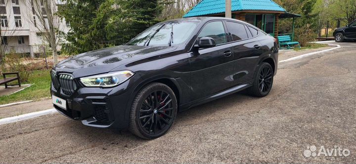 BMW X6 3.0 AT, 2022, 1 800 км