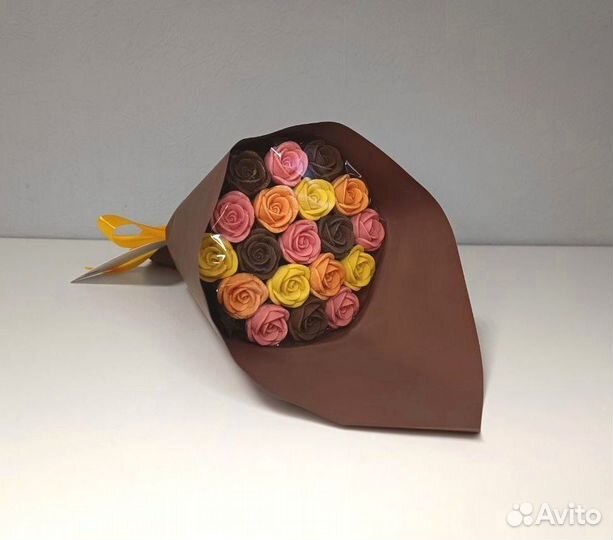 Розы из Бельгийского Шоколада - 19 шт в Букете