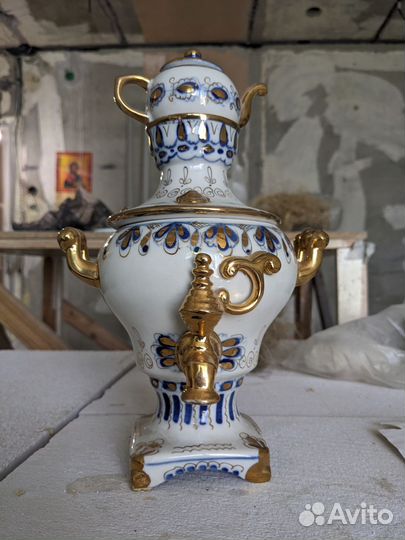 Фарфоровый самовар Гжель