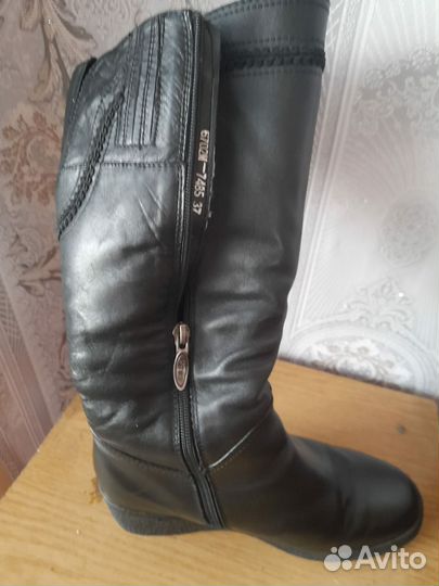 Сапоги женские натуральная кожа новые 37р