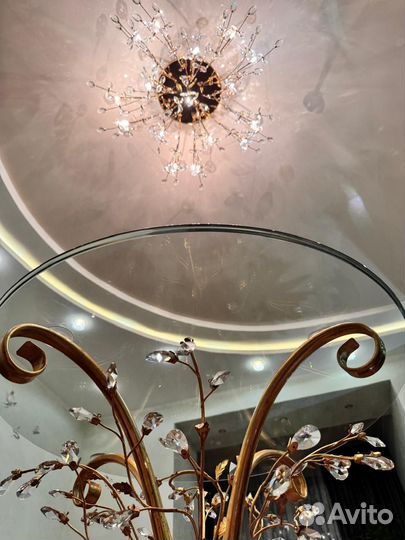 Журнальный столик