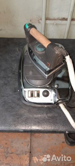 Утюг с парогенератором профессиональный