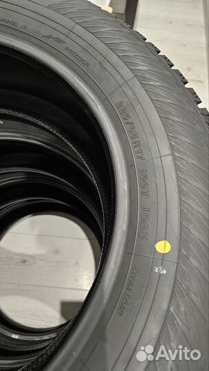 Yokohama IceGuard Stud IG65 225/65 R17 106T