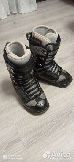 Сноубордические ботинки 42