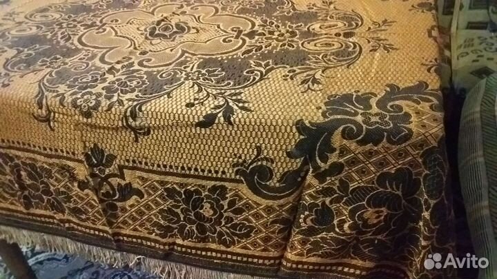 Скатерть гобеленовая и плюшевая времен СССР