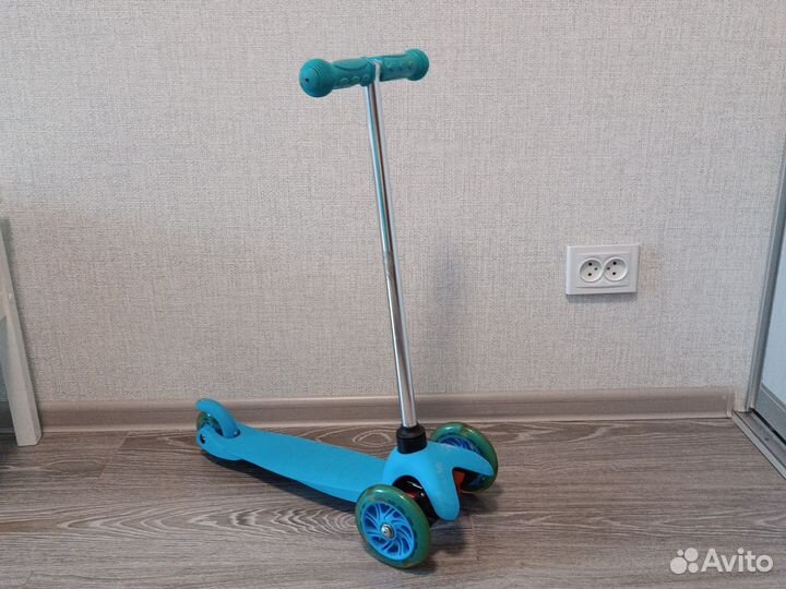 Самокат детский трехколесный