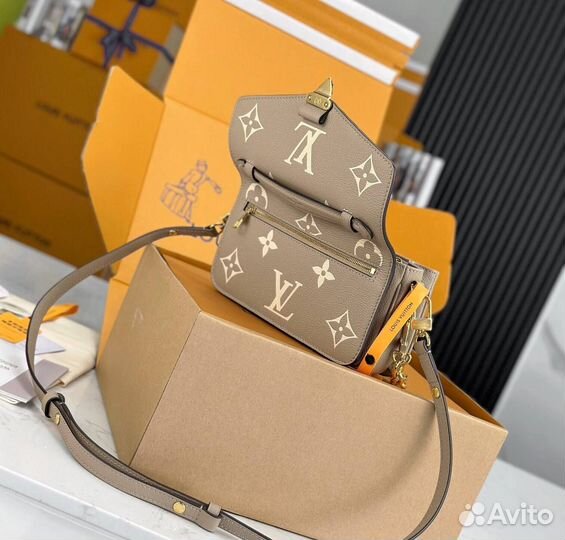 Сумка Louis Vuitton Pochette Metis