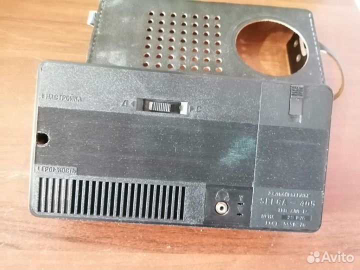 Радио приёмник Selga в кожаном чехле