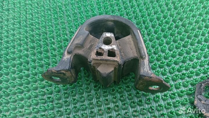 Подушка кпп левая lanos sens