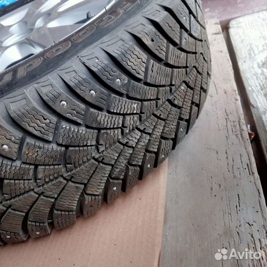 Продам колеса 215/60 r 16