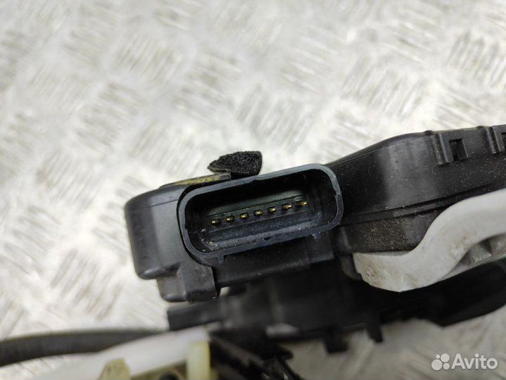 Замок двери задней правой Kia Sportage 3 SL 1.6