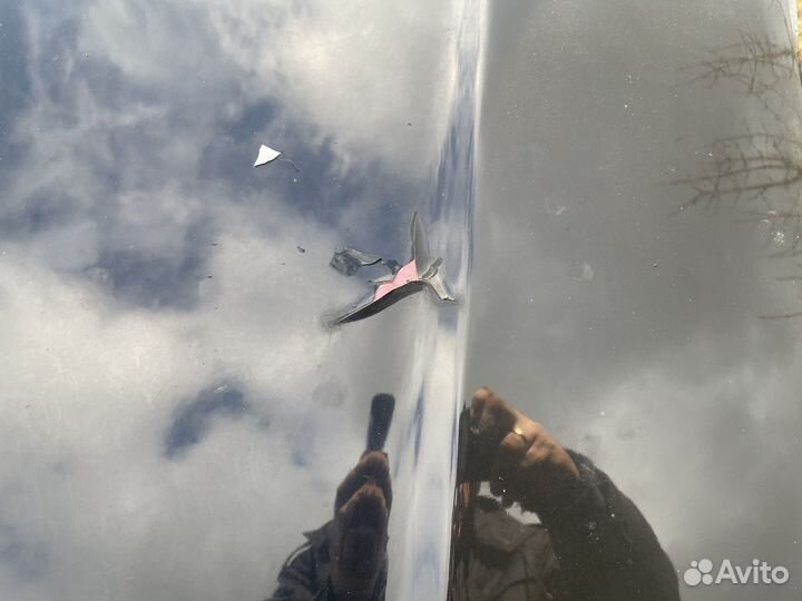 Капот (с дефектом) toyota avensis T 250