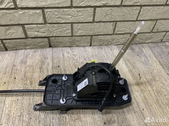 Volkswagen Tiguan 2008-2016 Кулиса кпп с тросом