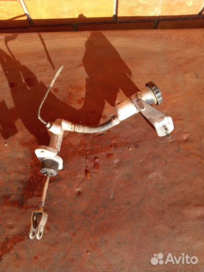 Главный цилиндр сцепления на даево нексиа