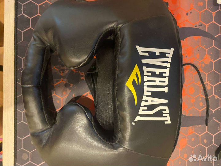 Боксерский шлем everlast