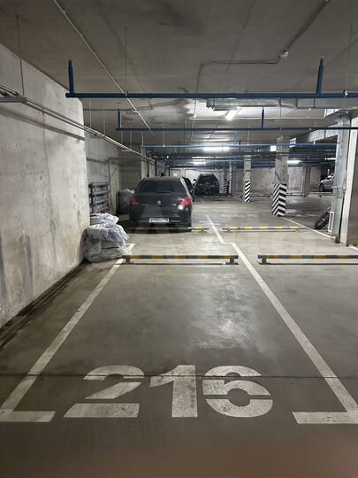 Машиноместо, 12 м²