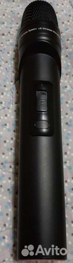 Микрофон беспроводной динамический LG DVD Karaoke
