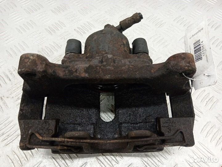 Суппорт передний правый для Volkswagen Passat 6