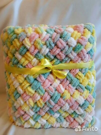 Пледы ручной работы в наличии и под заказ