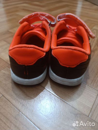 Бутсы 33р