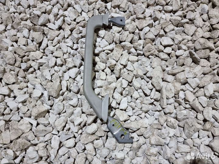 Ручка потолка Паджеро 4