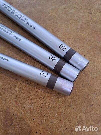 Фломастер для бровей 02. Kiko Milano