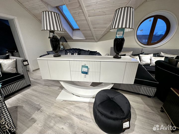 Консоль, тв тумба, комод.Продажа выстав.образцов