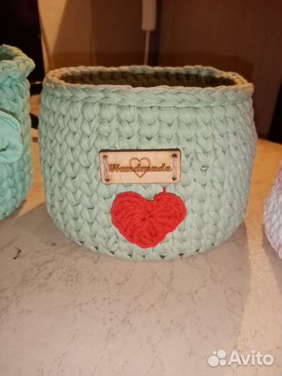Вязаные корзинки ручной работы