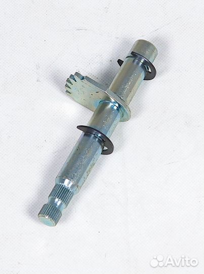 Вал(осьрычагакпп)переключенияпередачвсборе