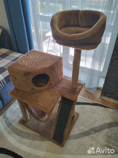 Домик для кошки с когтеточкой