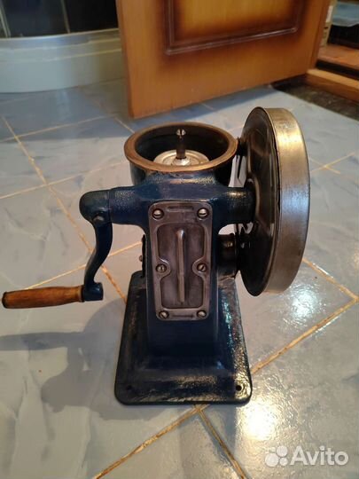 Сепаратор для молока ручной