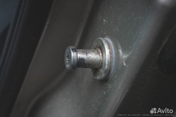 Бесшумные втулки фиксатора двери Логан/Ларгус